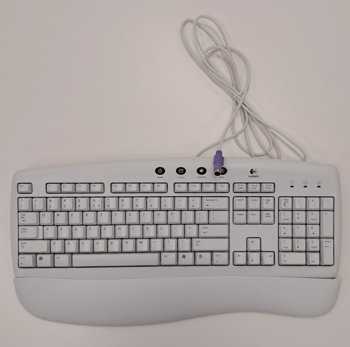 Logitech Deluxe Plus PS/2