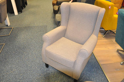 Jones Gaston met zwarte poten