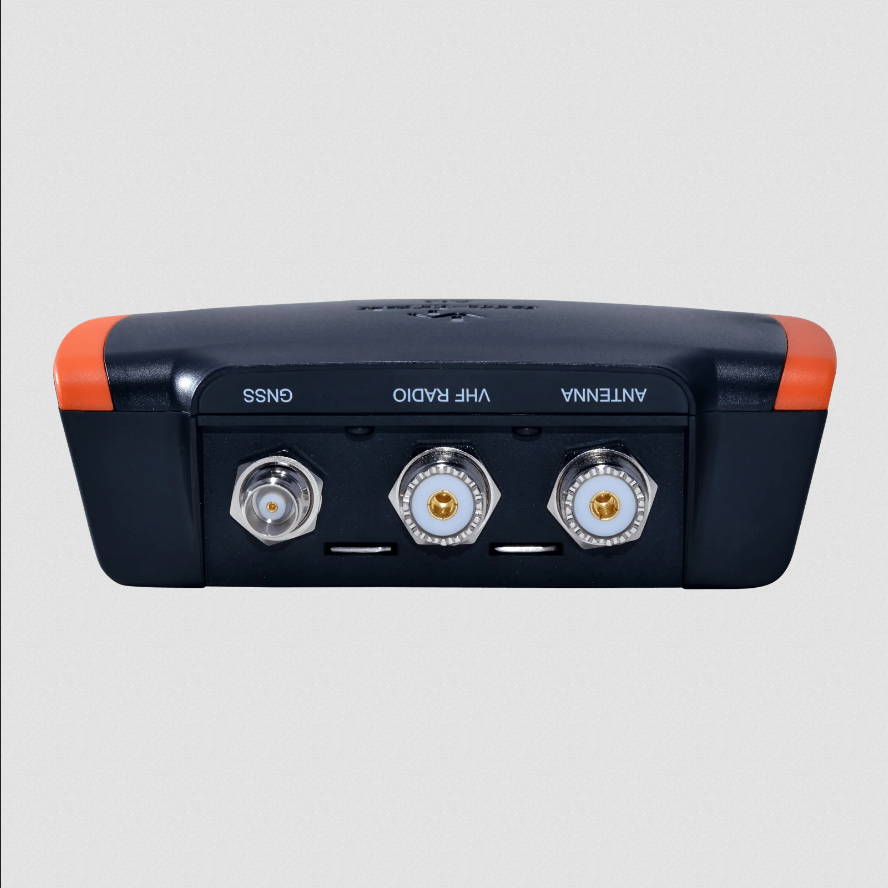 EM-Trak B924