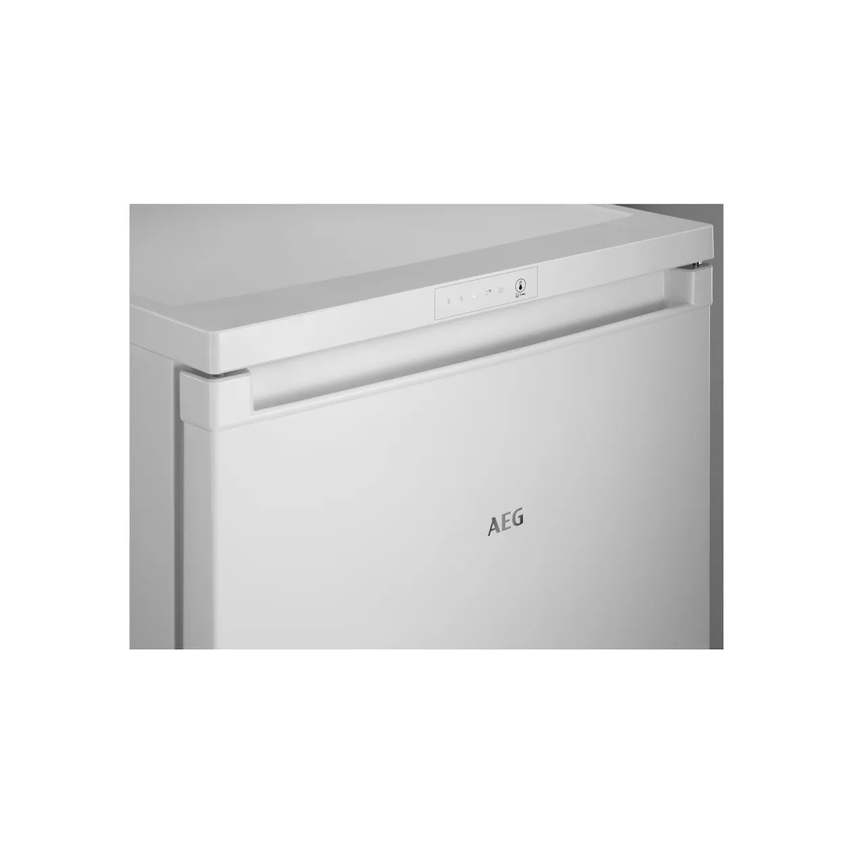 AEG RTS811DXAW