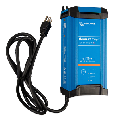 Victron Blue Smart IP22 12/30-3 compacte acculader met 3 uitgangen